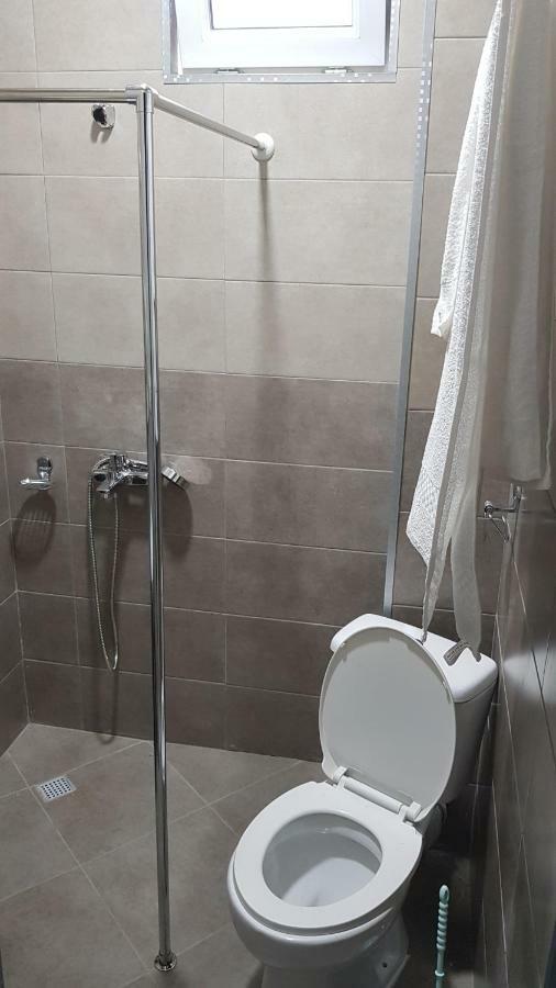 Femily Hotel In Batumi Mareti Str 2 エクステリア 写真